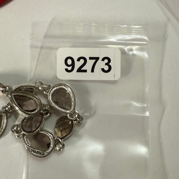 Napier Silvertone Pale Brown Gray Clear Teardrop Faceted Stone Necklace - Picture 8 of 8